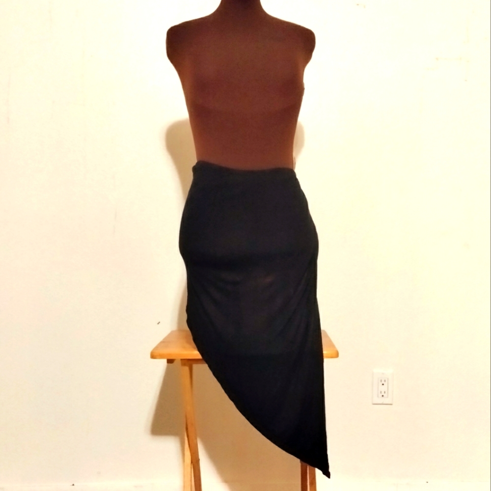 Dots asymmetrical black skirt medium